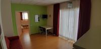 Telewizja i/lub zestaw kina domowego w obiekcie Hotel Lago Losetta