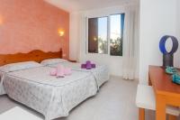 Posteľ alebo postele v izbe v ubytovaní Apartamento Cala en Forcat 36