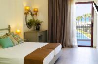 Posteľ alebo postele v izbe v ubytovaní Almyrida Resort