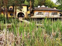 Vonkajšia záhrada v ubytovaní Hotel i Restauracja Pod Skałą Jasło
