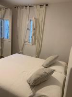 Postel nebo postele na pokoji v ubytování Apartamento Entrecatedrales 2