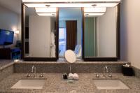 Ein Badezimmer in der Unterkunft Hard Rock Hotel &amp; Casino Biloxi