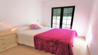 Postel nebo postele na pokoji v ubytování VACAY Apartamento Aqua, Punta Roma, Frente al mar y piscina, en Costa Brava, L'Escala!