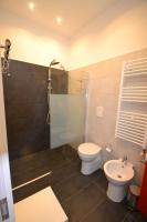 Kúpeľňa v ubytovaní Castello 5888 A, Santa Marina, Calle Marcello, Calle
