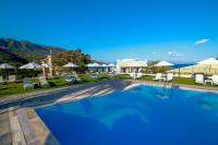Bazén v ubytování Hotel Yannis Corfu nebo v jeho okolí