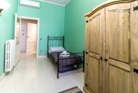 Posteľ alebo postele v izbe v ubytovaní Spacious Three Bedroom Apartment On the Arno