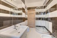 Kúpeľňa v ubytovaní DR Apartments - Fryderyk