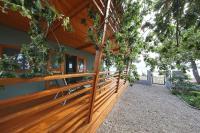 Vonkajšia záhrada v ubytovaní Mobile home Smaragd