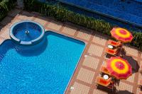 Bazén v ubytovaní Hotel Jalisco alebo v jeho blízkosti