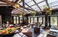 Jídlo v penzionu nebo okolí