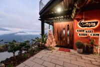 Общий вид на горы или вид на горы из люкс-шатра