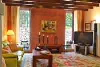 TV a/nebo společenská místnost v ubytování Villa Casa Binissagar II 106 by Mallorca Charme