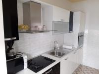 Kuchyňa alebo kuchynka v ubytovaní Apartment Summer Dreams