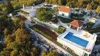 Bazén v ubytovaní Country Home Močilo, Zagvozd alebo v jeho blízkosti