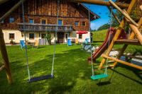 Plac zabaw dla dzieci w obiekcie Ferienwohnung Schirla Stub´m