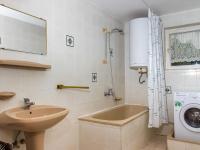 Kúpeľňa v ubytovaní Holiday Home Johnny by Interhome