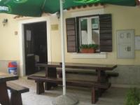 Patio alebo iná vonkajšia časť ubytovania Studio Apartment in Susak with Air Conditioning, Wi-Fi (3865-2)