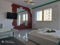 Posteľ alebo postele v izbe v ubytovaní Good Day Apartments- private parking new town