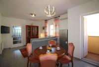 Televízia a/alebo spoločenská miestnosť v ubytovaní Apartment in Porec/Istrien 38642