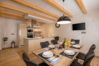 Kuchnia lub aneks kuchenny w obiekcie Holiday home in Krnica/Istrien 38131