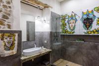 A bathroom at Incao Holiday Il Moro House