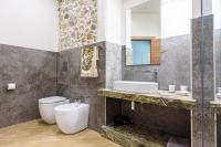 A bathroom at Incao Holiday Il Moro House