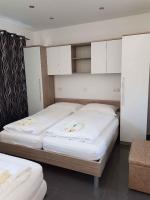 Posteľ alebo postele v izbe v ubytovaní Apartment in Starigrad-Paklenica 36685