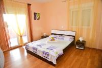Postel nebo postele na pokoji v ubytování Apartments in Bibinje/Zadar Riviera 31187