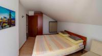 Posteľ alebo postele v izbe v ubytovaní Apartments in Zdrelac/Insel Pasman 31078