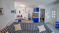Kuchyňa alebo kuchynka v ubytovaní Apartments in Zdrelac/Insel Pasman 31078