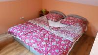 Postel nebo postele na pokoji v ubytování Holiday home in Balatonbereny 18035