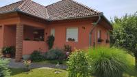 Zahrada ubytování Holiday home in Balatonbereny 18035