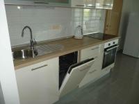 Kuchyň nebo kuchyňský kout v ubytování Apartment in Starigrad-Paklenica 34902