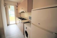 Kuchnia lub aneks kuchenny w obiekcie Apartments in Rosolina Mare 24915