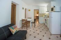 Plán poschodí v ubytovaní Two-Bedroom Apartment in Porec V