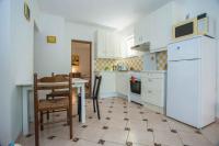 Plán poschodí v ubytovaní Two-Bedroom Apartment in Porec V