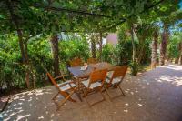 Plán poschodí v ubytovaní Two-Bedroom Apartment in Porec V