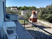 Balkon lub taras w obiekcie Holiday home in Ugljan/Insel Ugljan 7464