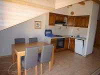 Kuchyňa alebo kuchynka v ubytovaní Apartment Novigrad, Istria 12