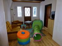 Posezení v ubytování Holiday home in Josefuv Dul 1726