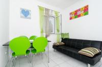 Posedenie v ubytovaní Apartments Ammos