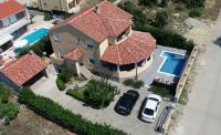 Bazén v ubytovaní Apartment in Kakma/Biograd Riviera 40380 alebo v jeho blízkosti