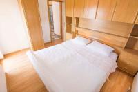 Posteľ alebo postele v izbe v ubytovaní Apartment in Kakma/Biograd Riviera 40380