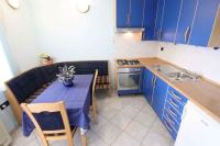 Kuchyňa alebo kuchynka v ubytovaní Apartments in Novi Vinodolski 39371