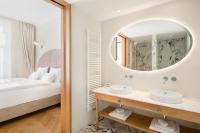 Grand Hotel Union Eurostarsにあるベッド