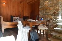 A seating area at LA MURA’ - Il vostro posto nel Gran Paradiso