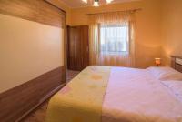 Łóżko lub łóżka w pokoju w obiekcie Apartment in Vrbnik/Island Krk 35825