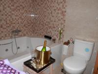 Un baño de Casa Rural El Dolmen