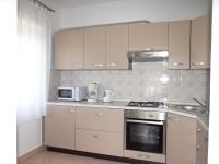 Kuchnia lub aneks kuchenny w obiekcie Apartment Marohnić