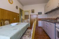 Kuchyňa alebo kuchynka v ubytovaní Apartment in Jadranovo 14267